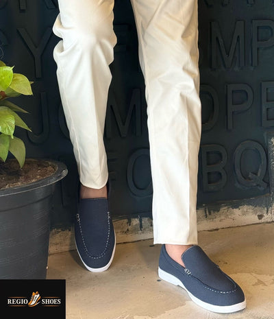 BLUE SUEDE WHITE SOLE MOCCASION